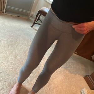Lululemon size 2 pants 7/8 length
